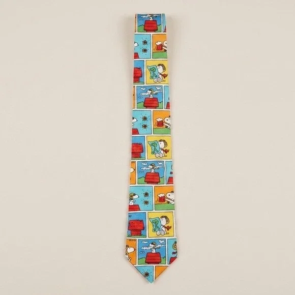 Handsewn Peanuts Snoopy Comic Strip Necktie Multicolor Flying‎ Ace Novelty Tie