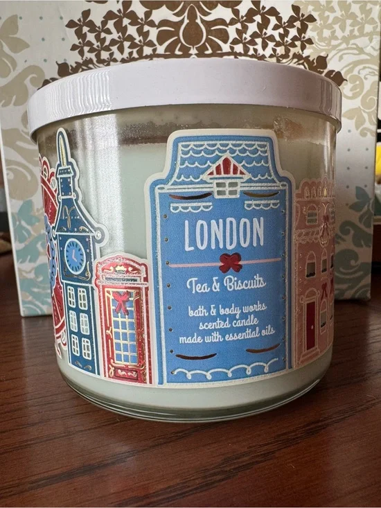 NEW Bath & Body Works London Tea & Biscuits 14.5 oz Scented Multi-Wick Candle