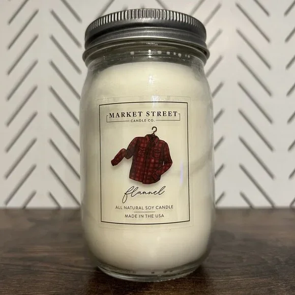 Market Street Candle Flannel Soy Wax Candle Autumn 16oz Woodsy Musk Berry Fall