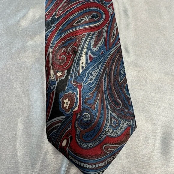 Sabatini Red, Blue, and Brown Paisley Tie 100% Poly