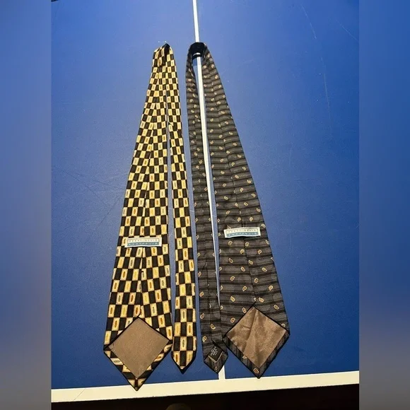 Perry Ellis Portfolio Mens Silk Ties Lot Of 2