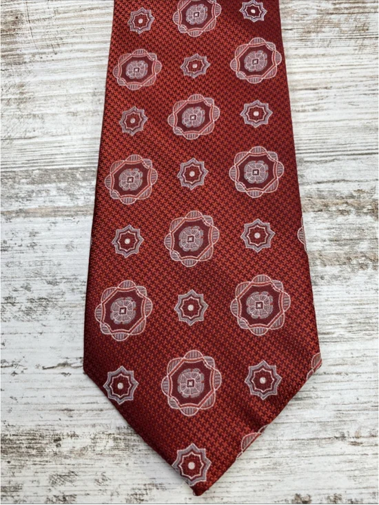 Bruno Piatelli Red Silk Tie Floral Medallion Pattern 100% Hand Made 58x3.5”