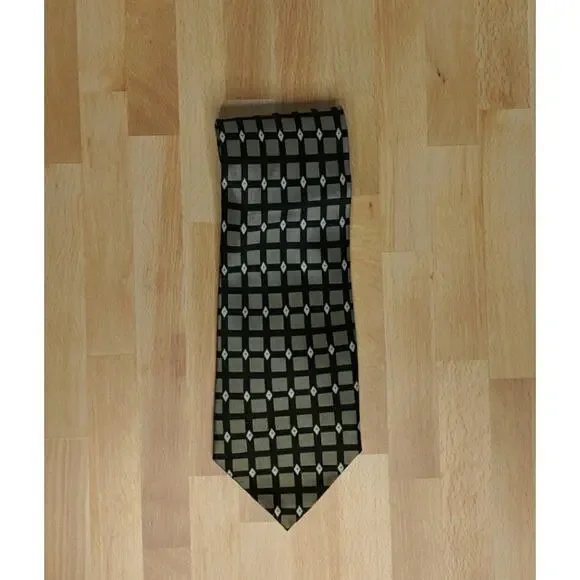 Tongue Tied Silk Tie - Size O/S - GUC