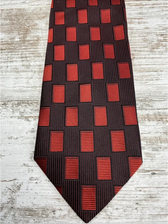 Woodward Italy Silk Necktie Vintage 1990s Red Black Geometric Box Pattern 4”