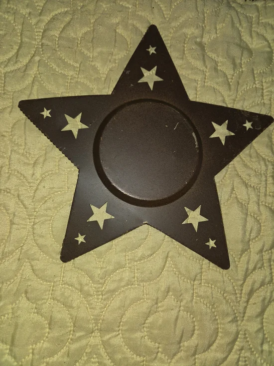 Rustic Star Candle Plate in Brown and Cream