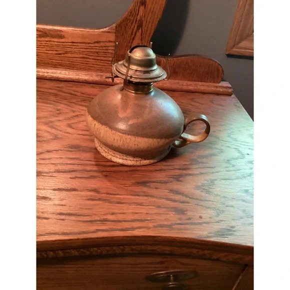 Pottery Art Kerosene Oil Lamp Browns w handle signed‎ vintage
