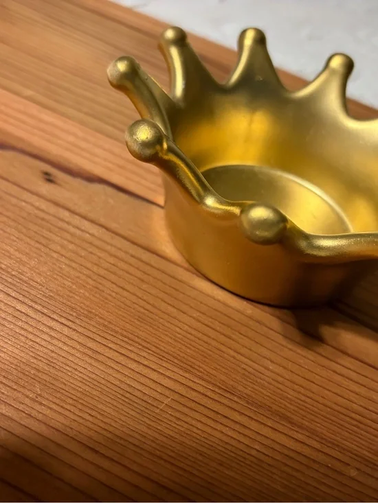 Crown - inspired Gold Decorative Home Accent Bowl - Stylish Modern Accent GUC