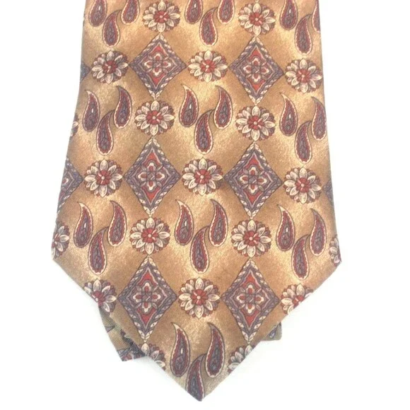 Johnny Carson 100%  Silk Geometric Design Necktie
