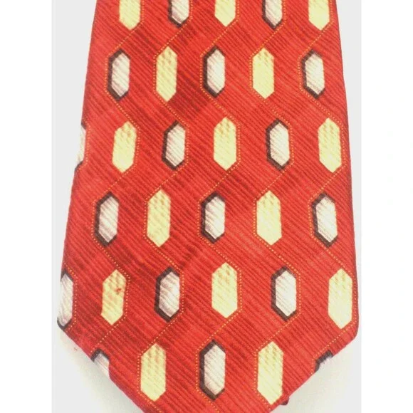 NWOT Pravata 100% Microfibre Geometric  Design Necktie