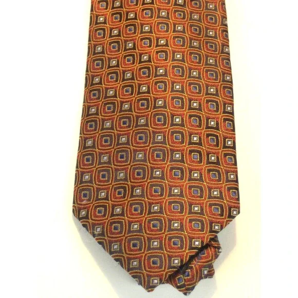 NWOT Pravata 100% Microfibre Geometric  Design Necktie