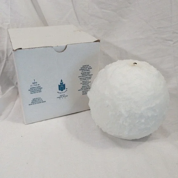 PartyLite Snowball Candle Q6810 White Textured 6 Inch Sphere Winter Decor USA