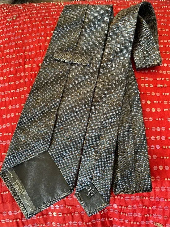 Gianfranco Ferre Made in Italy 🇮🇹 💯 Silk Textured Subtle Shimmer Luxury Tie NWOT