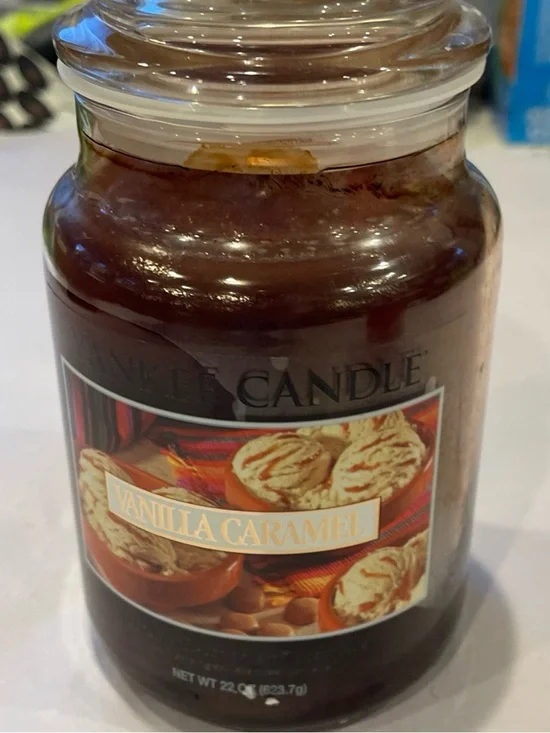 Yankee Candle - VANILLA CARAMEL - 22 oz  Retired Large Jar 2006