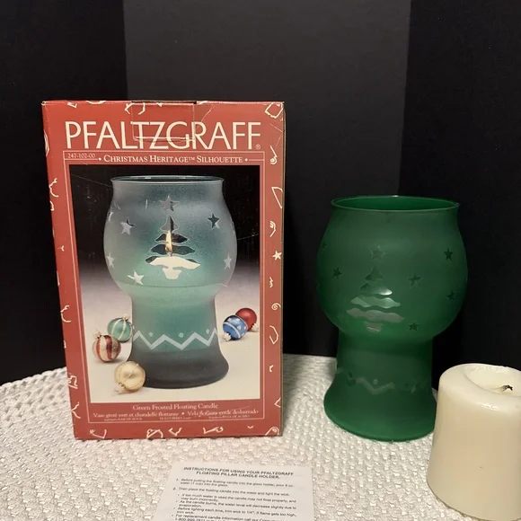 Vintage‎ 1998 Pfaltzgraff Christmas Heritage Floating Candle Frosted Green