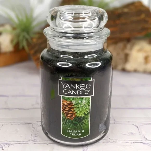 Yankee Candle Balsam and Cedar 22 oz. Original Large Jar Candle