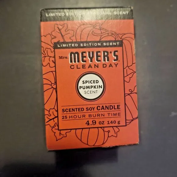 Mrs. Meyer's Clean Day Scented Soy Candle Pumpkin 24hr burn New limited edition