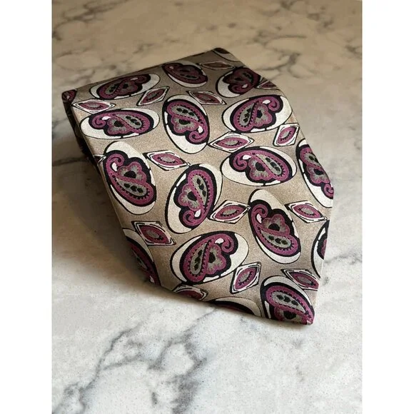 Oscar De La Renta Couture‎ Silk Tie Made In USA Paisley Brown Red Black Green