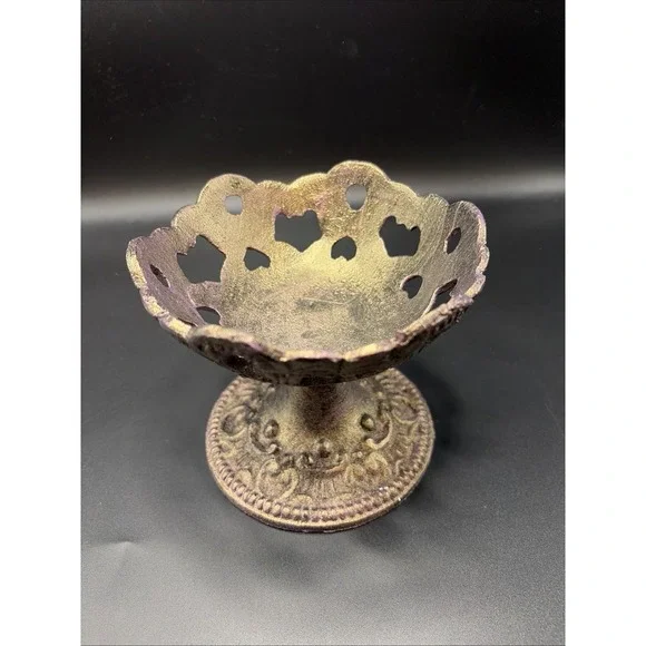 Metal Cast‎ Iron Candle Trinket holder/ Ornate Pedestal Dish Patina Finish