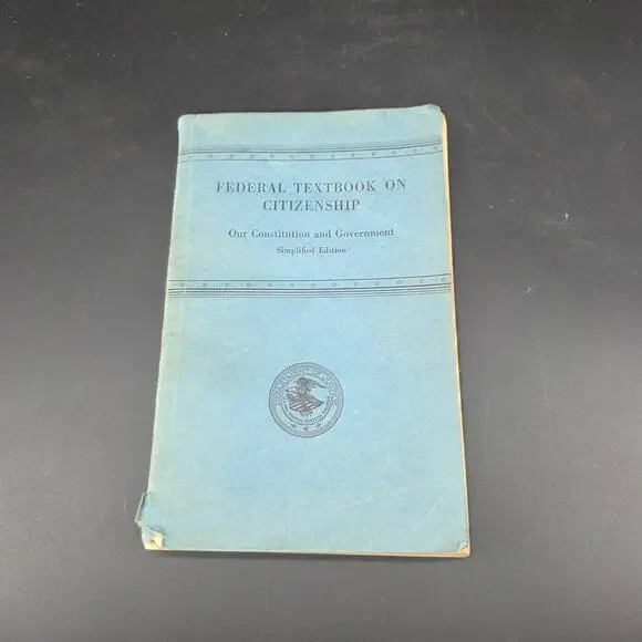 FEDERAL TEXTBOOK ON CITIZENSHIP Our Constitution & Government 1942 Map