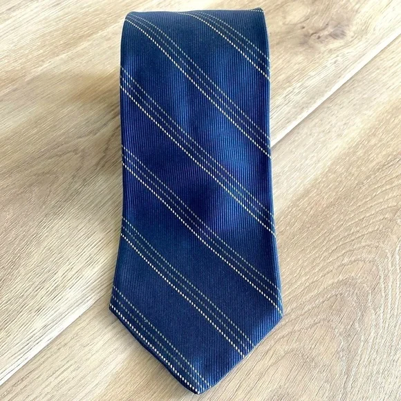 Brooks Brothers British Silk USA Made Airforce Blue Pale Gold Repp Striped Tie