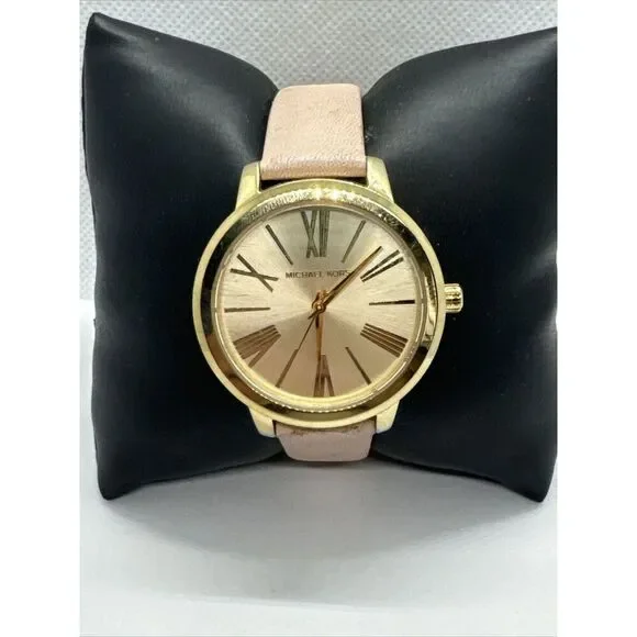 Michael Kors Hartman MK2558 Women's Pink Leather Analog Dial Quartz Watch JNA683