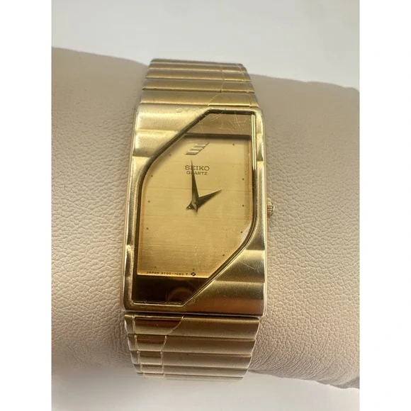 Vintage Seiko Quartz Gold Tone Half Moon  Dress Watch Japan 2100-1680 Unisex