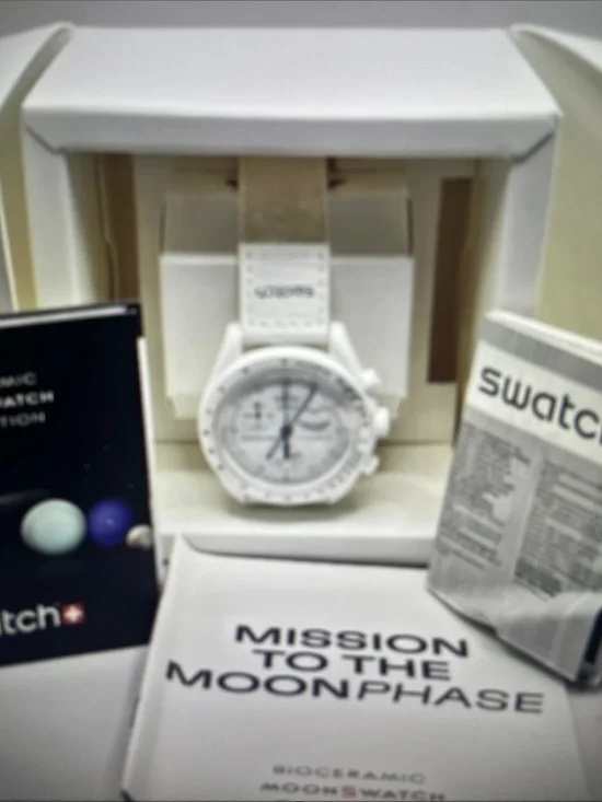 Swatch X Omega Moonswatch Snoopy Mission to the Moonphase White Men's Watch.