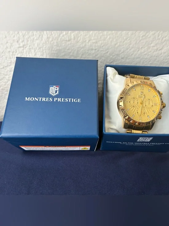 Montres Prestige/ water resistant 30m singapore movement.