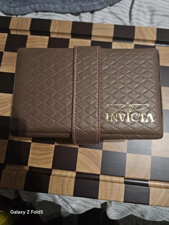 Invicta Brown Quilted Watch Case with Pink Stitching 3 Slots