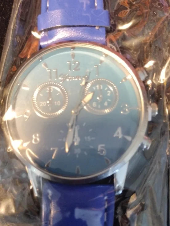 Blue Men's Fashion Watch - Stylish Casual Accessory