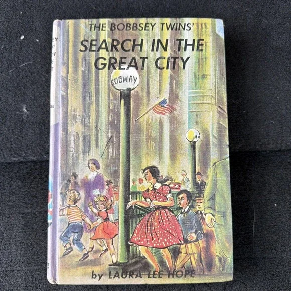 The Bobbsey Twins 9 Search in the Great City Laura Lee Hope 1960 HC Purple Spine