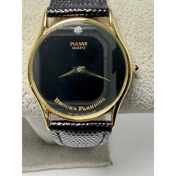 Pulsar V300-7A00‎ New Battery Mens Watch Brooks Fashions 31MM 7.5