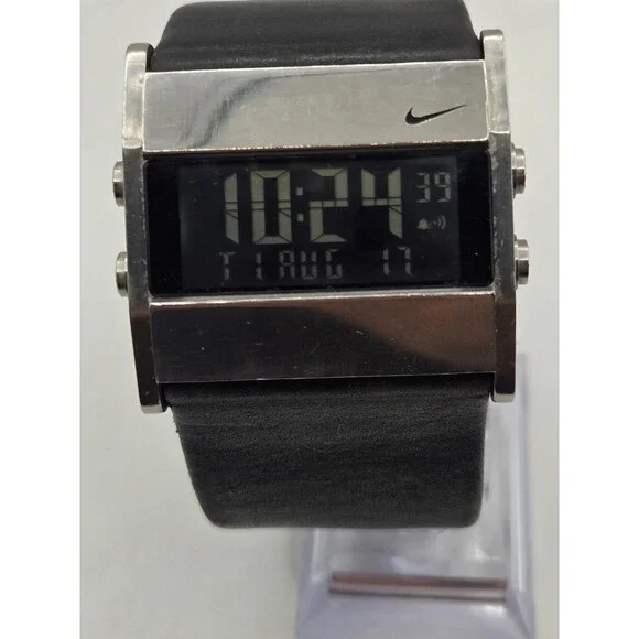 Nike Oregon Series Mens Stainless Steel Digital Chrono Watch WA0038