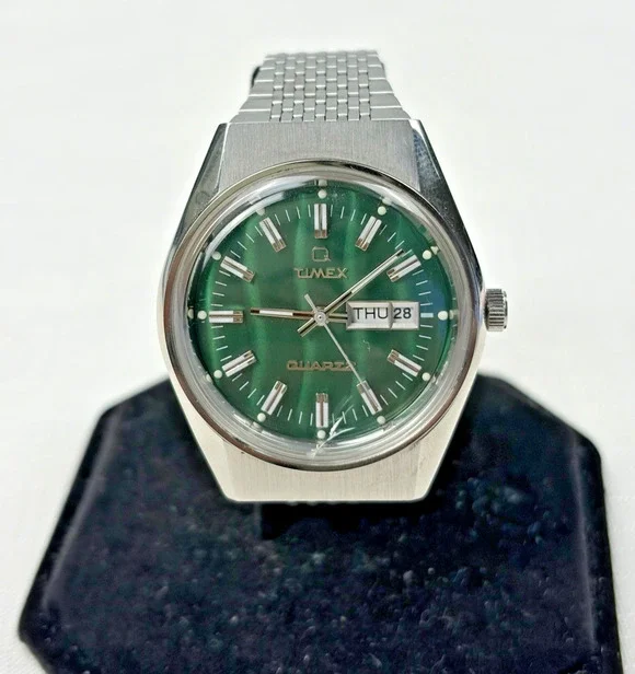 New Timex Q Falcon Eye Reissue Men's Quartz Watch TW2U95400 Green Dial
