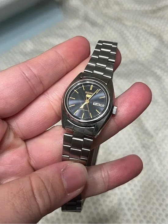 SEIKO 5  Steel Men's Wristwatch with navy blue Dial