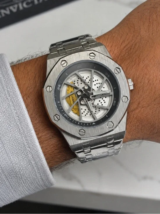 Invicta Speedway Rim Men’s Watch NWT Stainless Steel 42mm MSRP $249