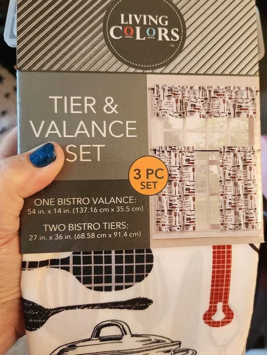 Red and White Tier & Valance Set - 2 Sets ■ New