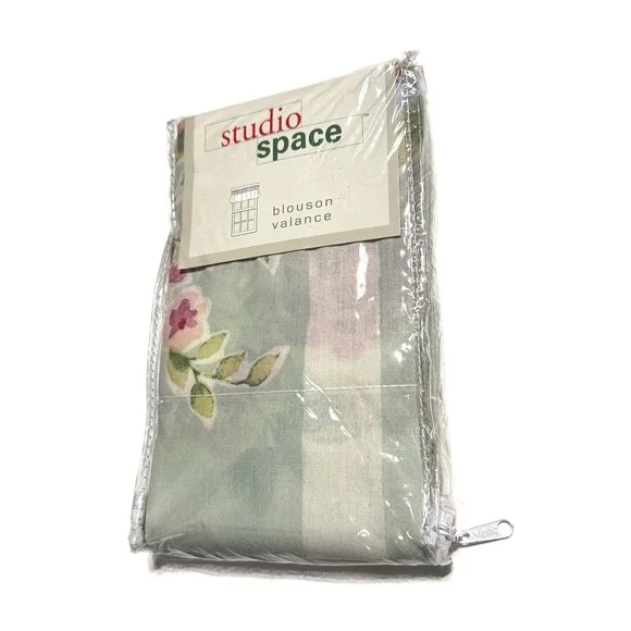 Studio Space Blouson Valance 84×15