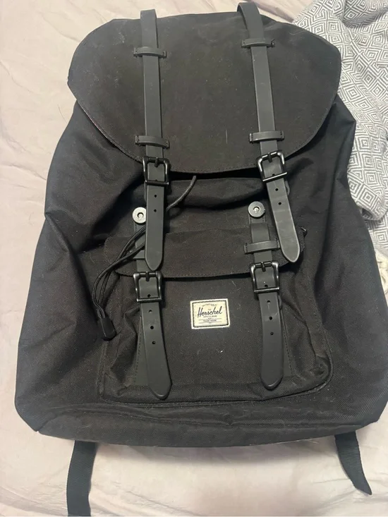 Herschel Supply Company Little America  Classic Black unisex  Backpack