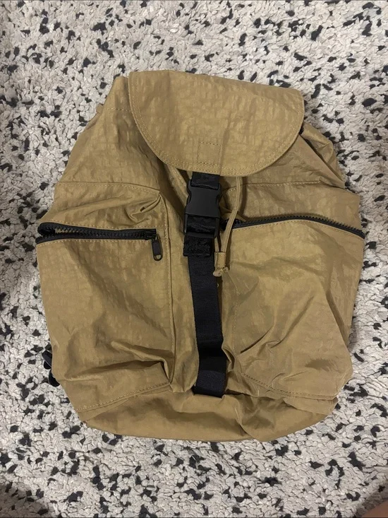 BAGGU sport backpack in khaki