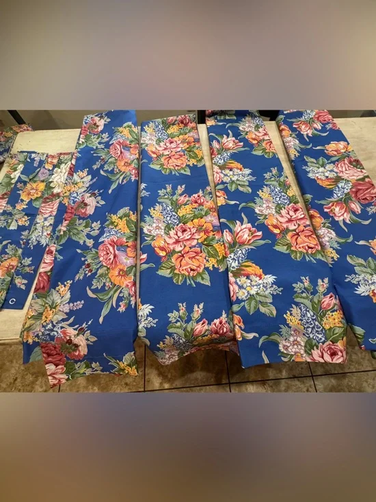 Ralph Lauren 86” Melissa Blue Rod Pocket Drapes (4)Tie backs (4) Valance (1)