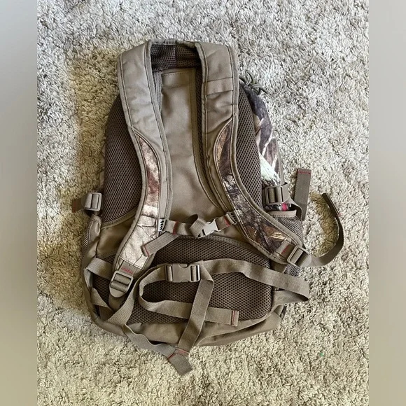 Fieldline Pro Series Camo backpack.