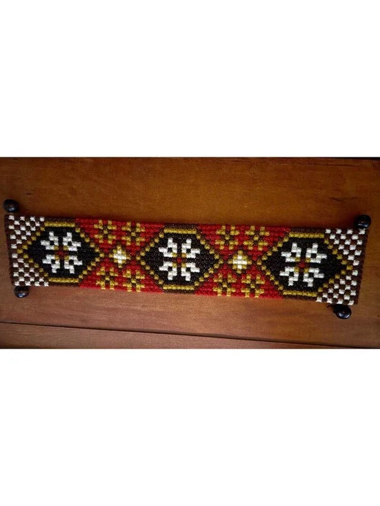 Vintage Crewel/ Norwegian klokkestreng (bell pull)