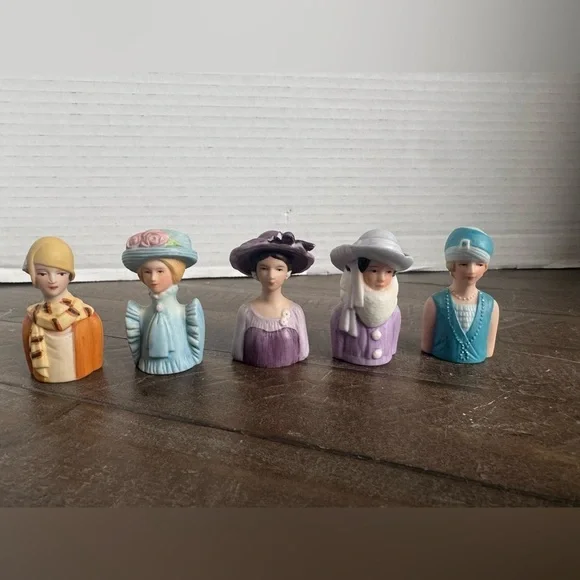 Avon Vintage Women Thimble Set - Multicolor