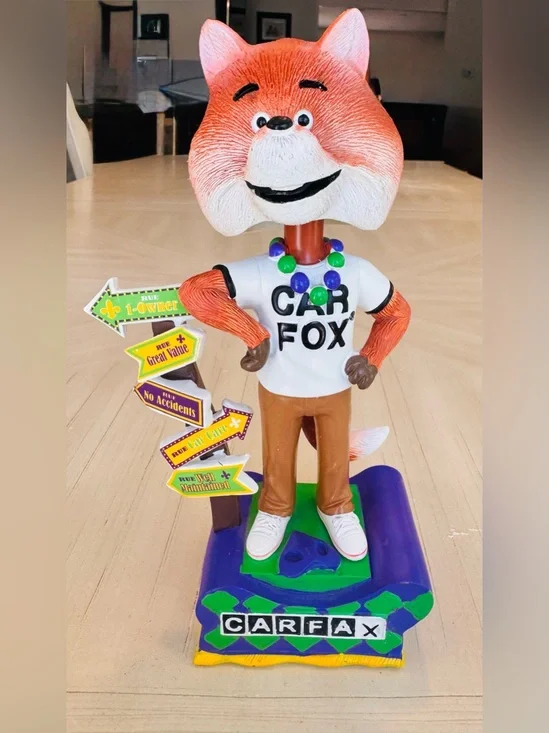 CARFAX Car Fox 2021 Mardi Gras Bobblehead New Orleans Limited Edition