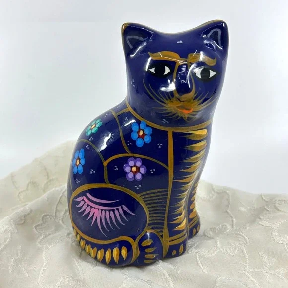 Vintage Hand Painted Ceramic Mexican Folk Art Talavera Cat Figurine With Flowers