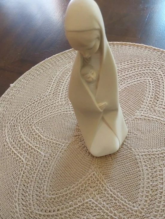 Lladro Porcelain Figurine of Girl With Child Item #4636 - Retired