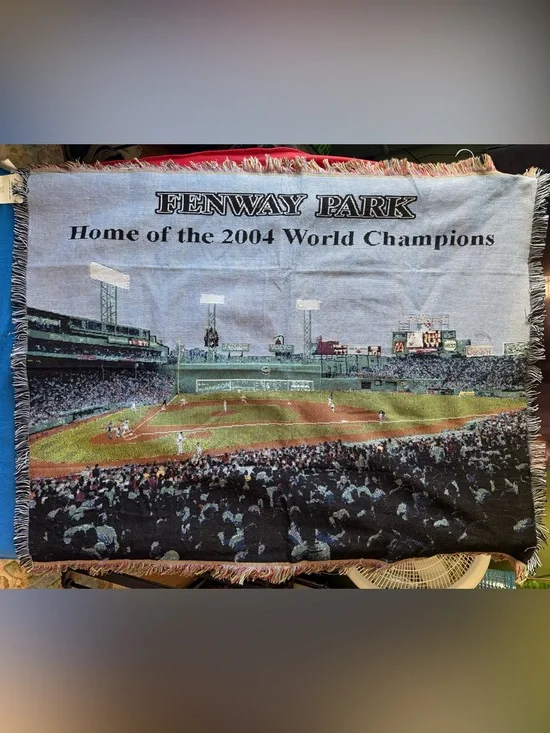 The Rug Barn NWT Boston Red Sox Fenway Park Blanket Tapestry 2004 World Champs