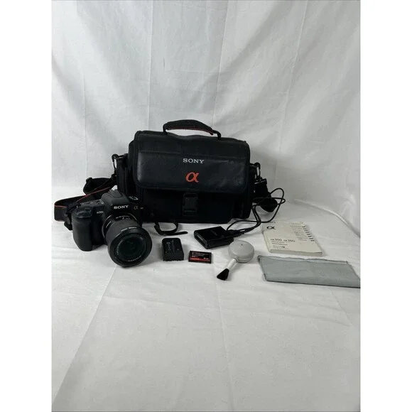 Sony A300 DSLR Camera With 18-70 Lens Camera Bag Battery Sandisk Card & Reader