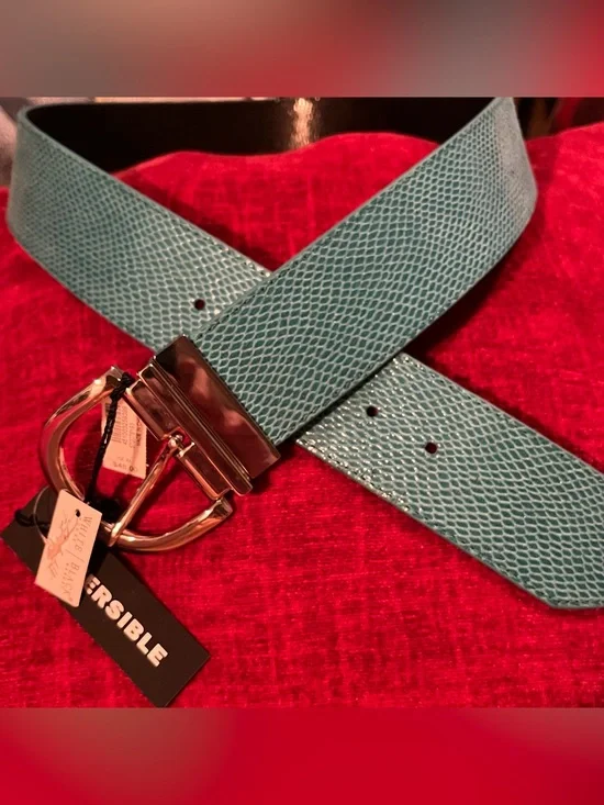 NWT White House Black Market Textured Women’s Reversible Wide Belt